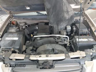 2004 GMC Envoy SLE with VIN 1GKDT13S442136464, listed as a IAAI auction lot 41874304 with 250,330 mi miles. Bid and sale history available at carsss.com. Image 10.