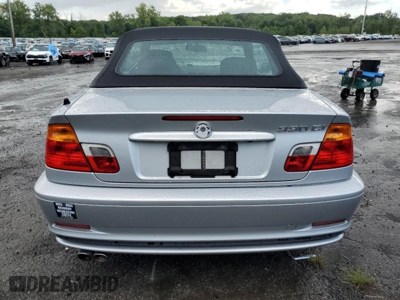 2001 BMW 3 Series 330Ci with VIN WBABS53411EV86207, listed as a Copart auction lot 67568394 with 95,113 mi miles and Salvage Title. Bid and sale history available at carsss.com. Image 6.
