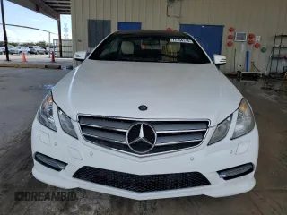2013 Mercedes-Benz E 550 с VIN WDDKJ7DB2DF200445, выставлен на аукционе Copart как лот 77354114 с пробегом 108 992 миль миль и Списание • Salvage title. История ставок и продаж доступна на DreamBid. Изображение 5.
