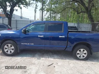 2018 Nissan Titan SV z VIN 1N6AA1E61JN500822, wystawiony jako IAAI lot #42339293 z przebiegiem 152 573 mil mil oraz . Historia ofert i sprzedaży dostępna na DreamBid. Obrazek 14.