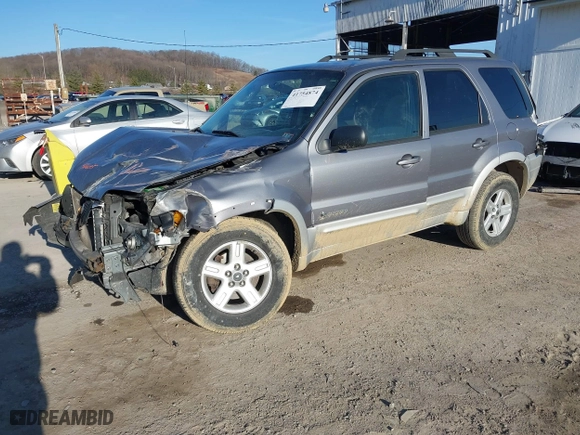 2007 Ford Escape Hybrid with VIN 1FMCU59H07KC05805, listed as a IAAI auction lot 41754874 with 230,265 mi miles. Bid and sale history available at carsss.com. Image 2.