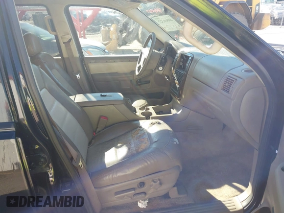 2004 Ford Explorer Eddie Bauer с VIN 1FMZU64W04UB88851, выставлен на аукционе IAAI как лот 40860327 с пробегом 262 631 миль миль и . История ставок и продаж доступна на DreamBid. Изображение 5.