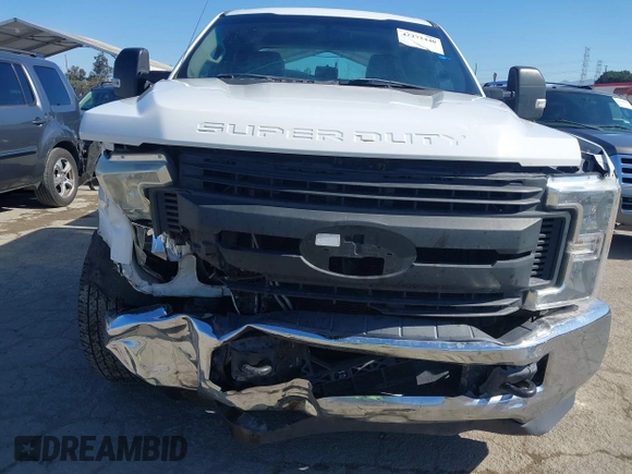 2017 Ford F-250 XL z VIN 1FD7X2A62HEB54633, wystawiony jako IAAI lot #42272440 z przebiegiem 76 521 mil mil oraz . Historia ofert i sprzedaży dostępna na DreamBid. Obrazek 18.