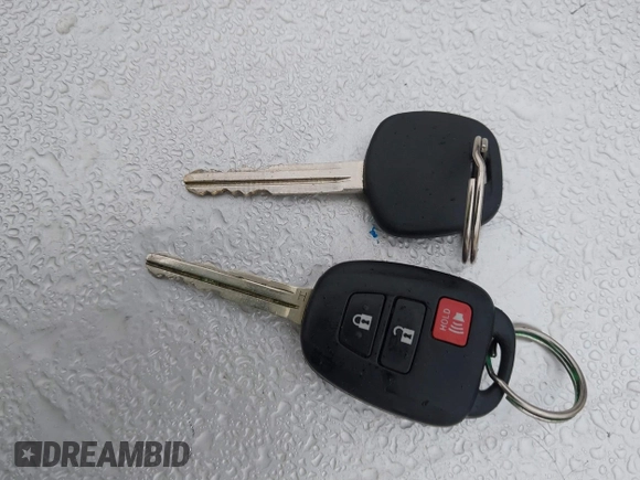2018 Toyota RAV4 XLE z VIN JTMWFREV4JJ188776, wystawiony jako IAAI lot #41525603 z przebiegiem 110 743 mil mil oraz . Historia ofert i sprzedaży dostępna na DreamBid. Obrazek 11.