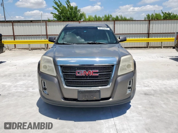 2011 GMC Terrain SLE-1 with VIN 2CTALMEC6B6246751, listed as a Copart auction lot 62126635 with 151,256 mi miles and Salvage title. Bid and sale history available at DreamBid. Image 5.