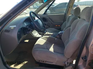 1999 Pontiac Bonneville SE z VIN 1G2HX52K4XH247855, wystawiony jako Copart lot #72559044 z przebiegiem 160 677 mil mil oraz Szkoda całkowita • Salvage title. Historia ofert i sprzedaży dostępna na DreamBid. Obrazek 7.