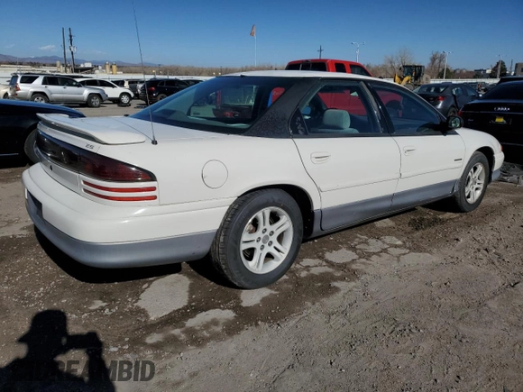 1997 Dodge Intrepid z VIN 2B3HD56FXVH744810, wystawiony jako Copart lot #47202805 z przebiegiem 77 039 mil mil oraz Szkoda całkowita • Salvage title. Historia ofert i sprzedaży dostępna na DreamBid. Obrazek 3.