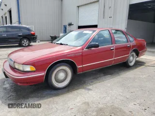 1995 Chevrolet Caprice z VIN 1G1BL52W0SR107250, wystawiony jako Copart lot #66745644 z przebiegiem 82 423 mil mil oraz Szkoda całkowita • Salvage title. Historia ofert i sprzedaży dostępna na DreamBid. Obrazek 1.