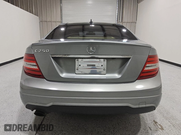 2015 Mercedes-Benz C 250 with VIN WDDGJ4HB3FG366629, listed as a Copart auction lot 56400615 with 38,262 mi miles and Clean title. Bid and sale history available at DreamBid. Image 6.