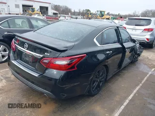 2017 Nissan Altima S z VIN 1N4AL3AP2HC274339, wystawiony jako IAAI lot #41754481 z przebiegiem 104 571 mil mil oraz . Historia ofert i sprzedaży dostępna na DreamBid. Obrazek 4.