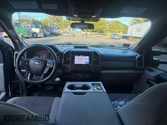 2019 Ford F-350 XL with VIN 1FT8W3DT7KEF88122, listed as a Copart auction lot 58671645 with 323,374 mi miles and Clean title. Bid and sale history available at DreamBid. Image 9.