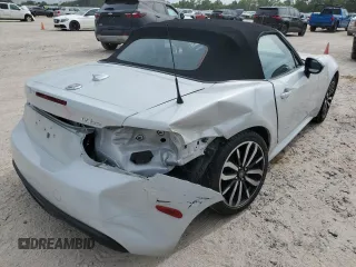 2019 FIAT 124 Spider Urbana Edition z VIN JC1NFAEK9K0143369, wystawiony jako Copart lot #61454334 z przebiegiem 50 353 mil mil oraz Szkody całkowita. Historia ofert i sprzedaży dostępna na DreamBid. Obrazek 3.
