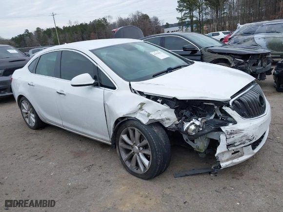 2014 Buick Verano with VIN 1G4PP5SK5E4216041, listed as a IAAI auction lot 41379823 with 172,889 mi miles. Bid and sale history available at carsss.com. Image 1.