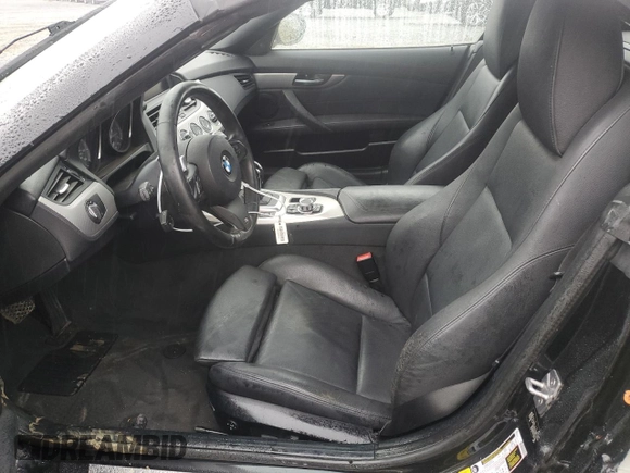 2011 BMW Z4 sDrive35is z VIN WBALM1C59BE633291, wystawiony jako Copart lot #86403324 z przebiegiem 98 268 mil mil oraz Szkoda całkowita • Salvage title. Historia ofert i sprzedaży dostępna na DreamBid. Obrazek 7.