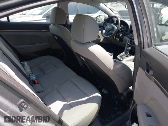 2018 Hyundai Elantra SE z VIN KMHD74LF9JU611364, wystawiony jako IAAI lot #42034415 z przebiegiem 81 450 mil mil oraz . Historia ofert i sprzedaży dostępna na DreamBid. Obrazek 8.