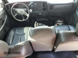 2006 Chevrolet Silverado 3500 DRW LT1 with VIN 1GCJK33D86F259615, listed as a Copart auction lot 52218565 with 64,497 mi miles and Salvage Title. Bid and sale history available at carsss.com. Image 8.