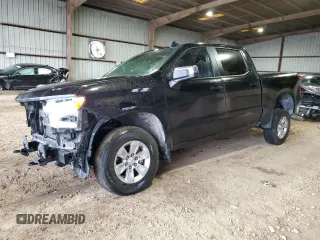 2023 Chevrolet Silverado 1500 LT with VIN 2GCUDDED6P1151948, listed as a Copart auction lot 88104235 with 23,143 mi miles and Salvage Title. Bid and sale history available at carsss.com. Image 1.