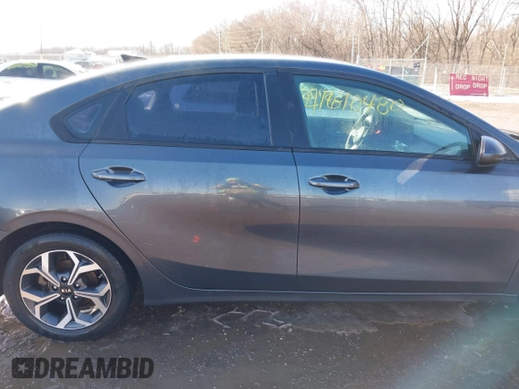 2019 Kia Forte LXS with VIN 3KPF24AD3KE093233, listed as a IAAI auction lot 41610480 with 55,175 mi miles. Bid and sale history available at carsss.com. Image 14.