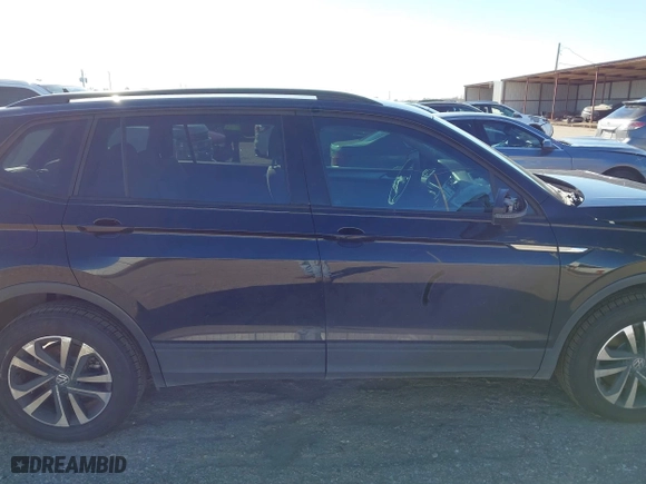 2022 Volkswagen Tiguan S with VIN 3VV1B7AX7NM107779, listed as a IAAI auction lot 41210258 with 57,154 mi miles. Bid and sale history available at carsss.com. Image 14.
