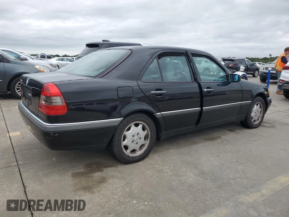 1997 Mercedes-Benz C z VIN WDBHA23EXVF560999, wystawiony jako Copart lot #74100944 z przebiegiem Nie podano mil oraz Nie do naprawy • Non repairable. Historia ofert i sprzedaży dostępna na DreamBid. Obrazek 3.
