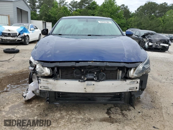 2019 Nissan Altima S z VIN 1N4BL4BV3KC132435, wystawiony jako Copart lot #55342015 z przebiegiem 110 297 mil mil oraz Czysty tytuł • Clean title. Historia ofert i sprzedaży dostępna na DreamBid. Obrazek 5.