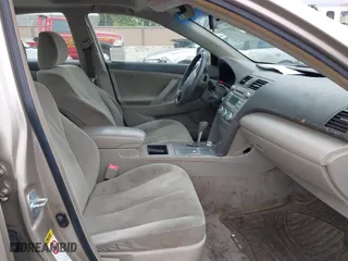 2008 Toyota Camry LE with VIN JTNBK46K583036579, listed as a IAAI auction lot 42077719 with 220,302 mi miles. Bid and sale history available at carsss.com. Image 5.