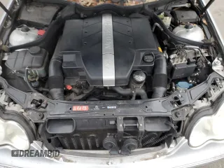 2005 Mercedes-Benz C 240 z VIN WDBRH81J35F622651, wystawiony jako Copart lot #86142504 z przebiegiem 90 563 mil mil oraz Tytuł czysty. Historia ofert i sprzedaży dostępna na DreamBid. Obrazek 11.
