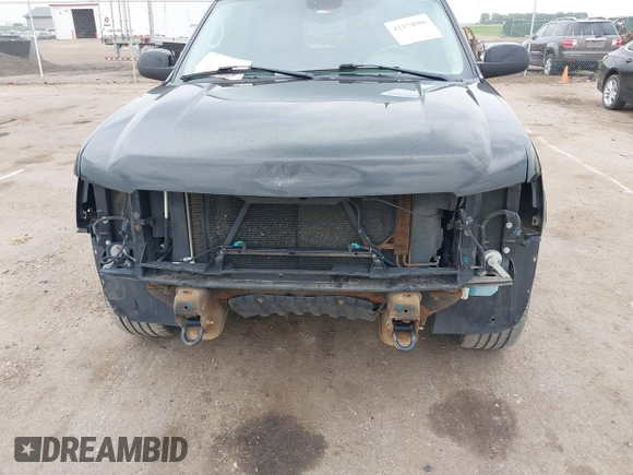 2007 Chevrolet Suburban LT with VIN 3GNFK16307G128456, listed as a IAAI auction lot 42374506 with 161,471 mi miles and . Bid and sale history available at DreamBid. Image 6.