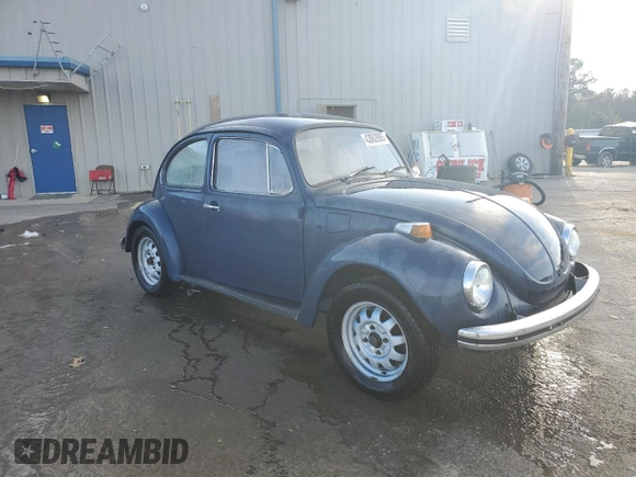1972 Volkswagen Beetle with VIN 1122162042, listed as a Copart auction lot 43062985 with 84,280 mi miles and Clean Title. Bid and sale history available at DreamBid. Image 4.