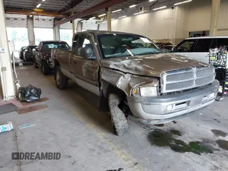 2001 Dodge 2500 with VIN 3B7KF23641G217714, listed as a IAAI auction lot 42373222 with 371,837 mi miles and . Bid and sale history available at DreamBid. Image 1.