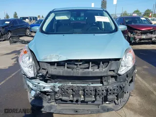 2013 Ford C-Max Hybrid SEL with VIN 1FADP5BUXDL521814, listed as a IAAI auction lot 41944352 with 130,999 mi miles. Bid and sale history available at carsss.com. Image 13.