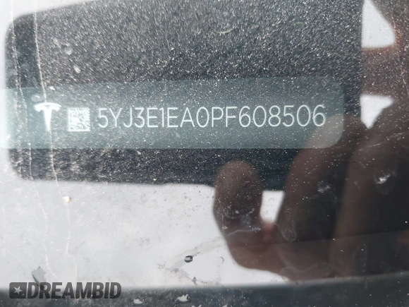 2023 Tesla Model 3 z VIN 5YJ3E1EA0PF608506, wystawiony jako IAAI lot #41748862 z przebiegiem 15 mil mil oraz . Historia ofert i sprzedaży dostępna na DreamBid. Obrazek 9.