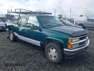 1997 Chevrolet Silverado 1500 with VIN 1GCEK19RXVE110345, listed as a IAAI auction lot 41911626 with 261,908 mi miles and . Bid and sale history available at DreamBid. Image 1.