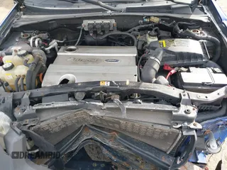 2005 Ford Escape Hybrid with VIN 1FMCU96HX5KC07148, listed as a IAAI auction lot 41741158 with 225,598 mi miles. Bid and sale history available at carsss.com. Image 10.