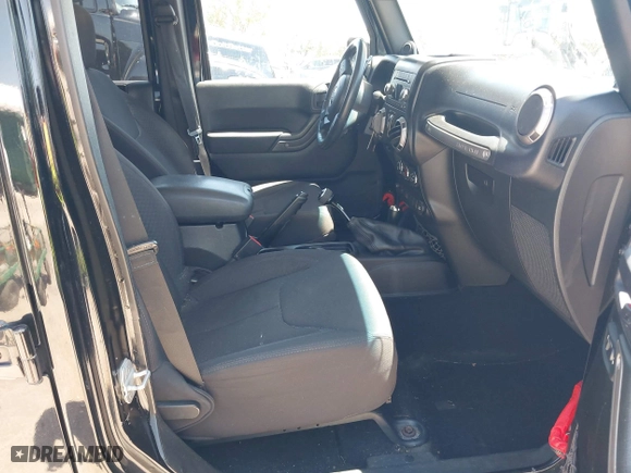 2013 Jeep Wrangler Unlimited Sport with VIN 1C4BJWDG7DL583686, listed as a IAAI auction lot 42037650 with 122,408 mi miles. Bid and sale history available at carsss.com. Image 5.