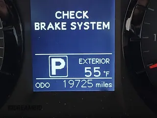 2017 Toyota Sienna LE Auto Access Seat с VIN 5TDKZ3DC4HS828226, выставлен на аукционе IAAI как лот 42283563 с пробегом 19 725 миль миль и . История ставок и продаж доступна на DreamBid. Изображение 15.