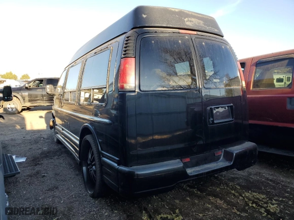1999 GMC Savana Cargo Van YF7 Upfitter with VIN 1GDFG15R0X1008618, listed as a Copart auction lot 80975404 with 170,505 mi miles and Clean Title. Bid and sale history available at carsss.com. Image 2.