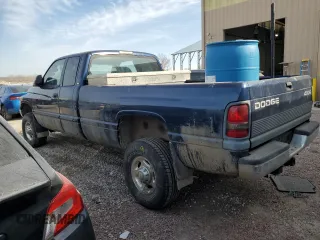 2000 Dodge 2500 with VIN 3B7KF2362YG132087, listed as a Copart auction lot 48668925 with 358,326 mi miles and Salvage title. Bid and sale history available at DreamBid. Image 2.