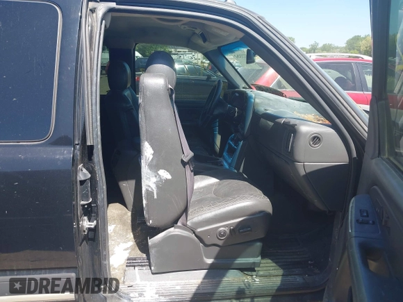 2004 Chevrolet Silverado 1500 with VIN 1GCEK19T24E280371, listed as a IAAI auction lot 42233262 with Not Provided miles and . Bid and sale history available at DreamBid. Image 5.