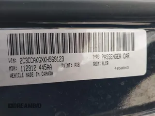 2019 Chrysler 300 Limited with VIN 2C3CCAKGXKH569123, listed as a IAAI auction lot 41786636 with 63,540 mi miles. Bid and sale history available at carsss.com. Image 9.