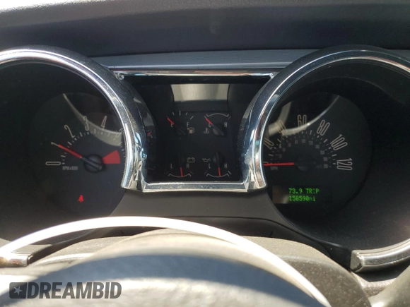 2008 Ford Mustang Deluxe with VIN 1ZVHT84N685115938, listed as a Copart auction lot 55597055 with 158,590 mi miles and Clean title. Bid and sale history available at DreamBid. Image 9.