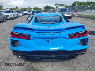 2023 Chevrolet Corvette 2LT z VIN 1G1YB2D49P5131567, wystawiony jako IAAI lot #42005964 z przebiegiem Nie podano mil oraz . Historia ofert i sprzedaży dostępna na DreamBid. Obrazek 16.