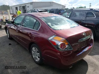 2012 Nissan Altima S z VIN 1N4AL2AP1CN494367, wystawiony jako IAAI lot #42197956 z przebiegiem 109 685 mil mil oraz . Historia ofert i sprzedaży dostępna na DreamBid. Obrazek 3.