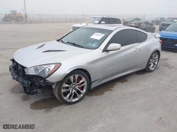 2013 Hyundai Genesis Coupe 3.8 Track with VIN KMHHU6KJXDU112606, listed as a IAAI auction lot 41686732 with NaN miles. Bid and sale history available at carsss.com. Image 2.