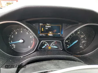 2017 Ford Focus SE with VIN 1FADP3F29HL285806, listed as a Copart auction lot 88315935 with 132,716 mi miles and Salvage Title. Bid and sale history available at carsss.com. Image 9.