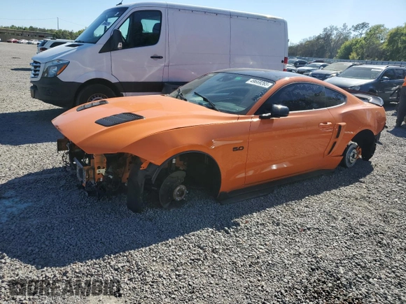 2021 Ford Mustang GT z VIN 1FA6P8CF6M5150407, wystawiony jako Copart lot #49669265 z przebiegiem Nie podano mil oraz Tytuł czysty. Historia ofert i sprzedaży dostępna na DreamBid. Obrazek 1.