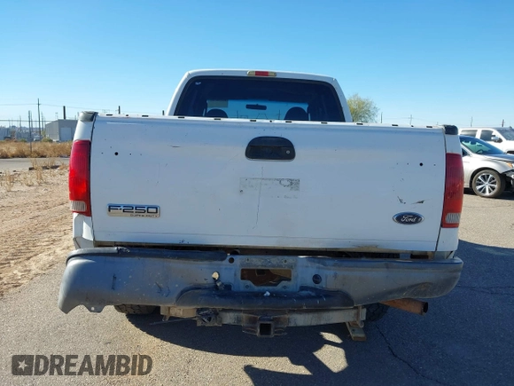 2005 Ford Super Duty F-250 XL with VIN 1FTNX20565EA76826, listed as a IAAI auction lot 41654542 with 279,363 mi miles. Bid and sale history available at carsss.com. Image 16.