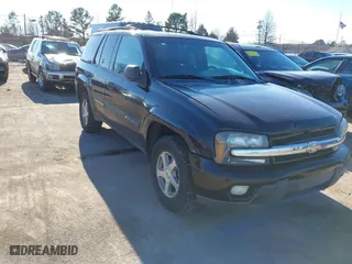 2002 Chevrolet TrailBlazer LTZ with VIN 1GNDT13S822104925, listed as a IAAI auction lot 41356317 with 198,931 mi miles. Bid and sale history available at carsss.com. Image 1.