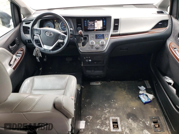 2017 Toyota Sienna XLE Auto Access Seat with VIN 5TDYZ3DC5HS871225, listed as a Copart auction lot 49915265 with 91,823 mi miles and Salvage Title. Bid and sale history available at carsss.com. Image 8.