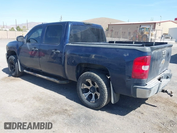 2011 Chevrolet Silverado 1500 LT with VIN 1GCPKSE34BF135232, listed as a IAAI auction lot 41985738 with 260,073 mi miles. Bid and sale history available at carsss.com. Image 3.